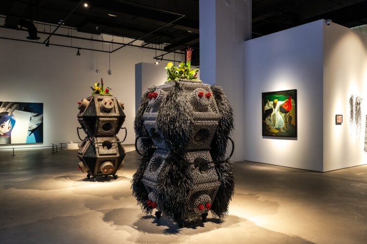 ‘The Hybrid Intermediates’, the work which garnered artist Haegue Yang the 2022 Benesse Prize, comprises a set of sonic sculptures mounted on casters. While in motion, the bells on the sculptures emit a chime reminiscent of sounds produced during rituals from various cultures (including Korean shamanism and European paganism), thus linking humans to the cosmos. The works are characteristic of Yang’s playful visual language and practice, which interweaves cross-cultural knowledge and a regard for materiality and tradition.